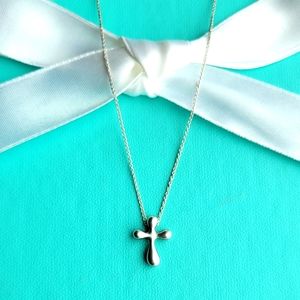 Peretti cross pendant necklace